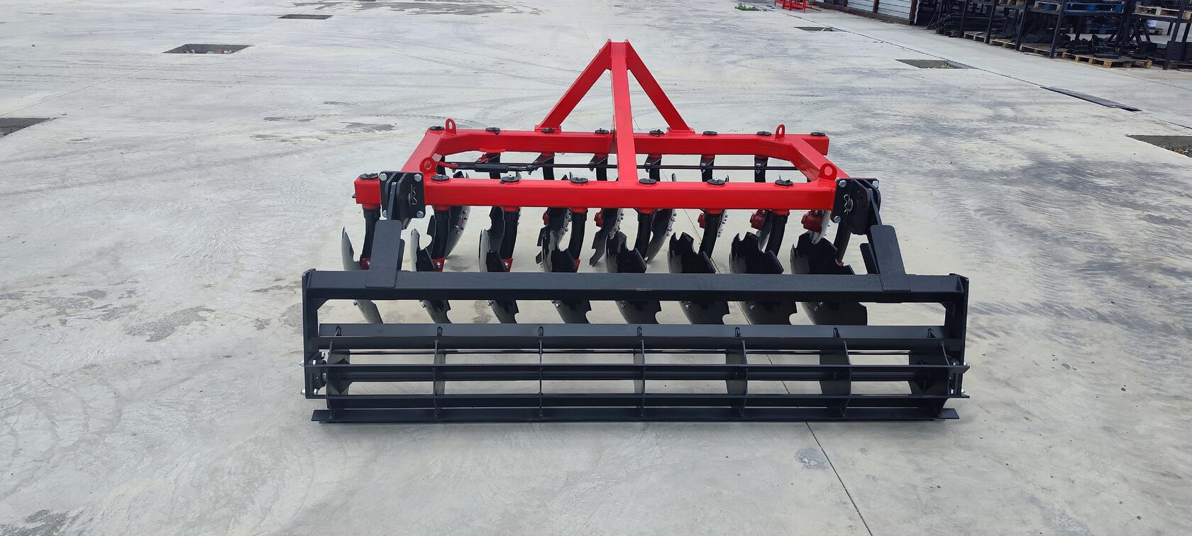 Борона навесная БДМ-2.4Х2Н с катком из полосы